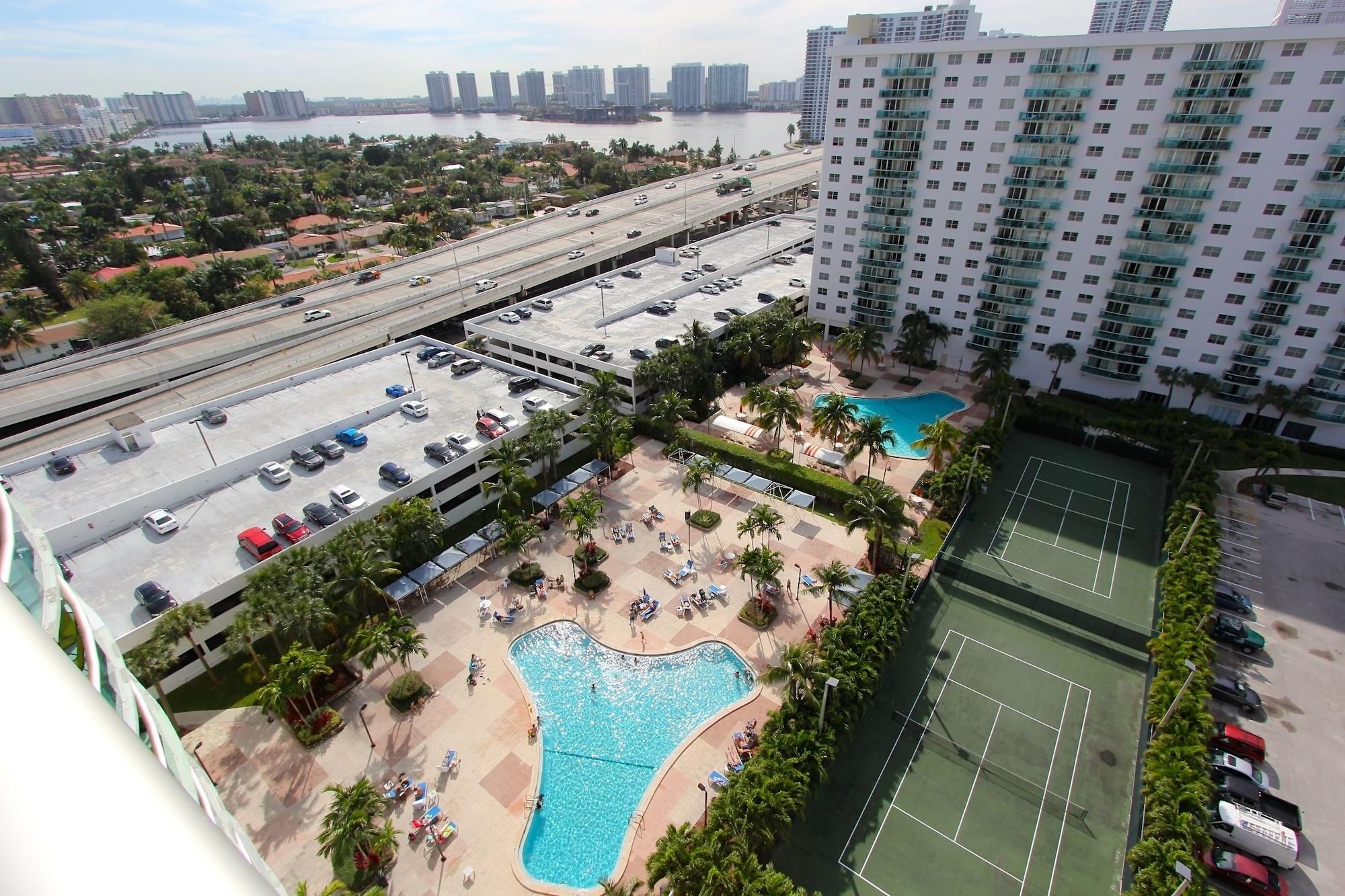 Ocean Reserve Sunny Isles Beach Eksteriør billede
